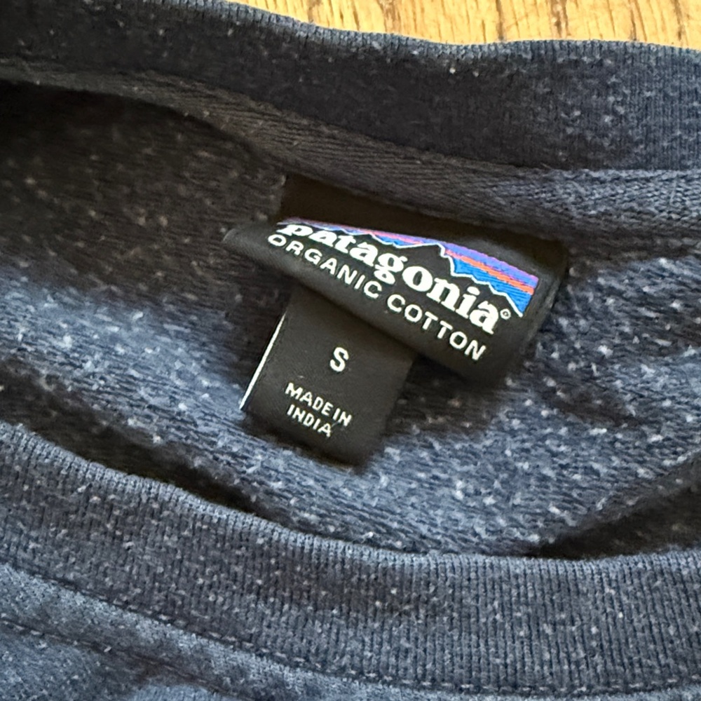 Patagonia Sweatshirt - Picture 3 of 3